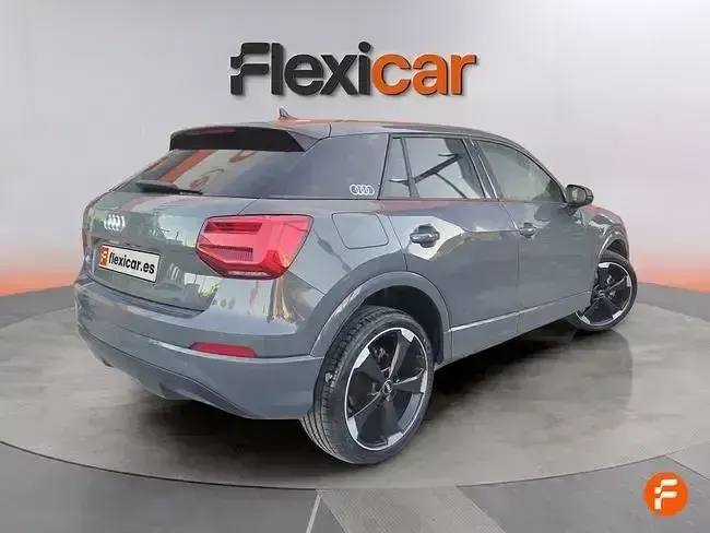 Usado Audi Q2 Sport 116 CV (85 kW) 2020 Gris SUV