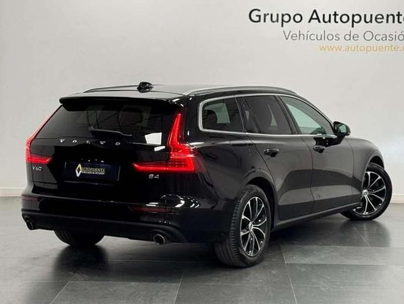Usado Volvo V60 Momentum 197 CV (144 kW) 2021 Negro Familiar