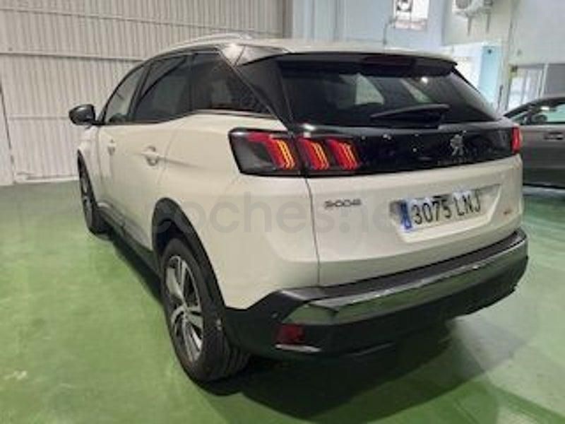 Usado Peugeot 3008 Allure 131 CV (96 kW) 2021 Blanco SUV