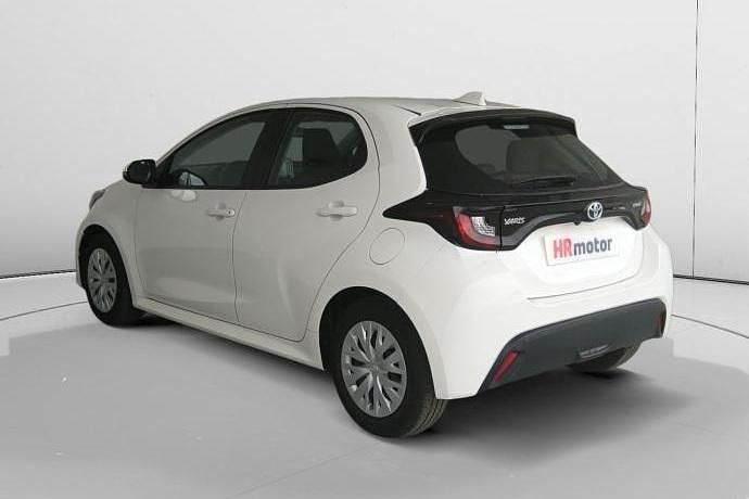 Usado Toyota Yaris Hybrid Business Edition 116 CV (85 kW) 2022