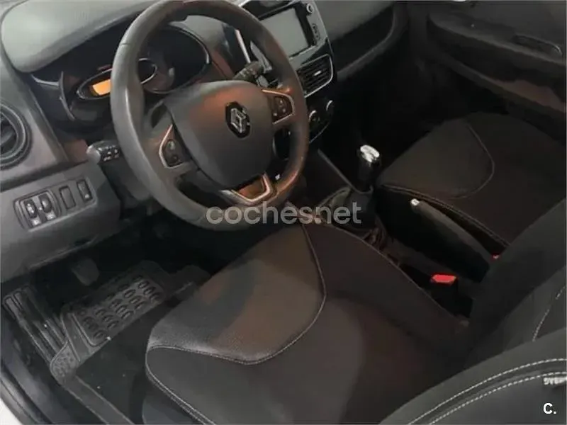 Usado Renault Clio IV Business 75 CV (55 kW) 2019 Blanco Berlina