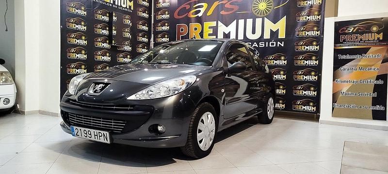 Usado Peugeot 206 60 CV (44 kW) 2012 Gris Utilitario