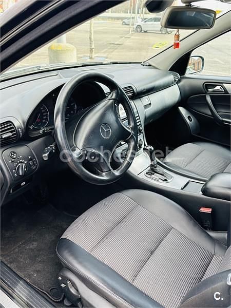 Usado Mercedes C220 Elegance 150 CV (110 kW) 2007 Negro Berlina