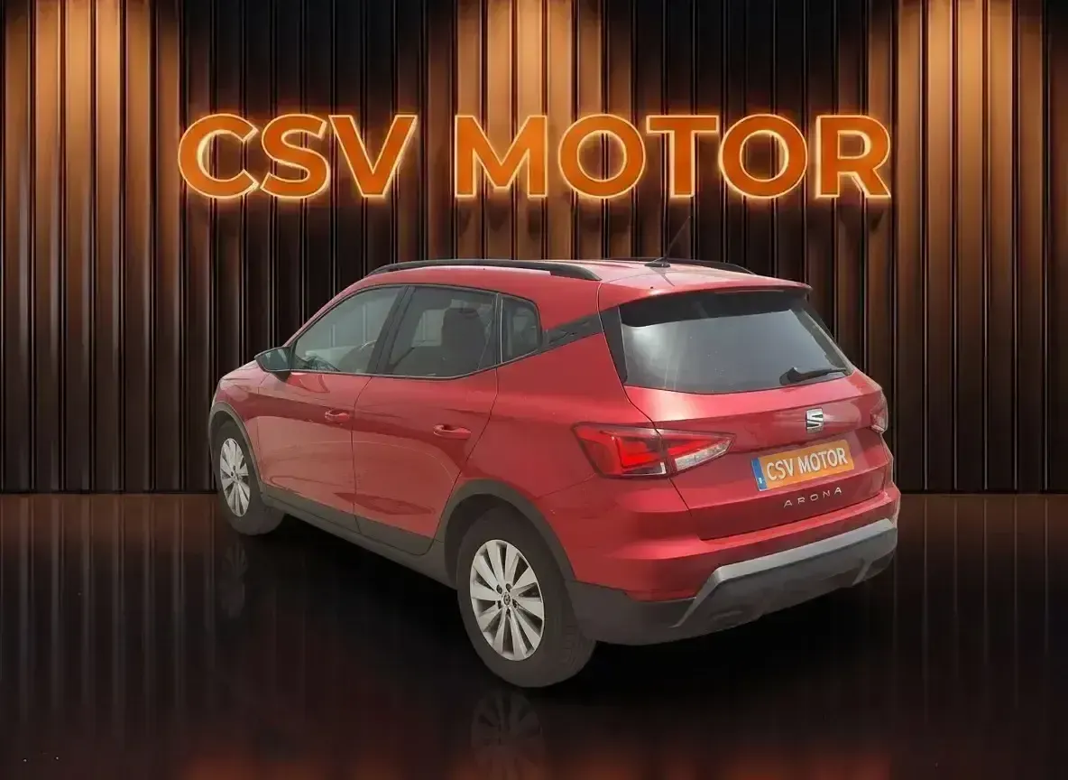 Usado Seat Arona Style 115 CV (84 kW) 2025 Rojo SUV