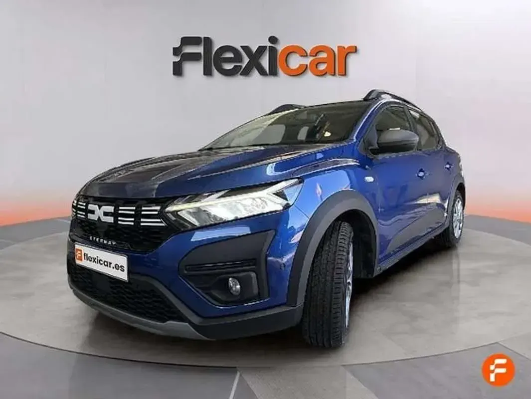 Usado Dacia Sandero Essentiel 101 CV (74 kW) 2023 Azul Berlina