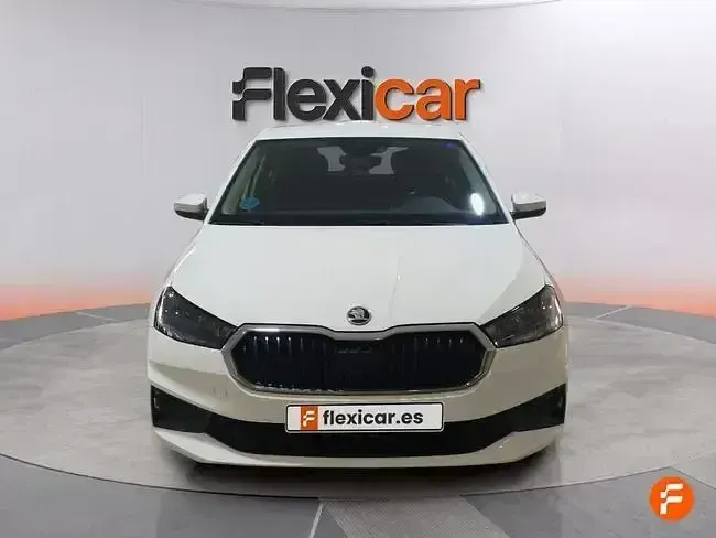 Usado Skoda Fabia Active 80 CV (58 kW) 2022 Blanco Utilitario