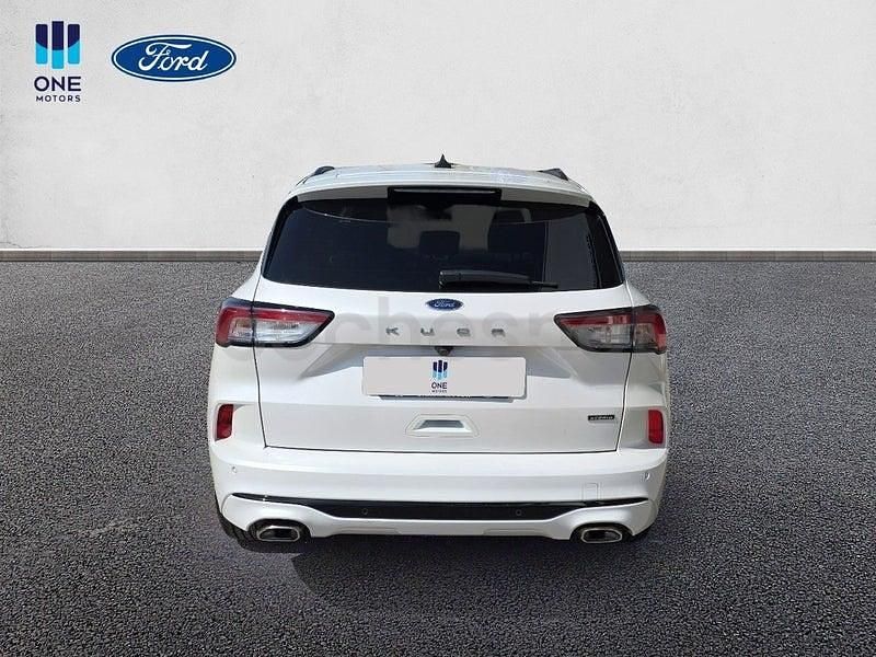 Usado Ford Kuga ST-Line X 225 CV (165 kW) 2022 Blanco SUV