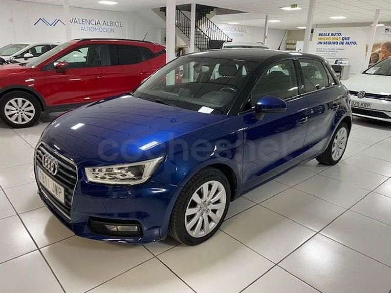 Usado Audi A1 Sportback Attraction 116 CV (85 kW) 2017 Azul Utilitario