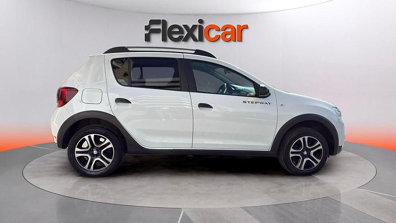 Usado Dacia Sandero Essentiel 101 CV (74 kW) 2020 Blanco Utilitario