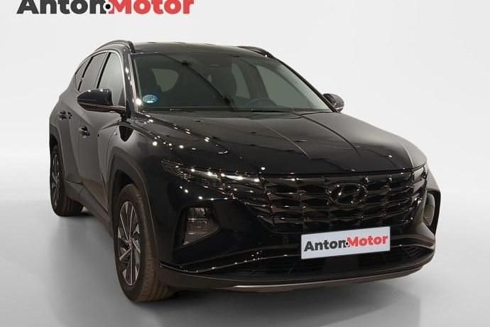 Usado Hyundai Tucson 137 CV (100 kW) 2021 Negro SUV