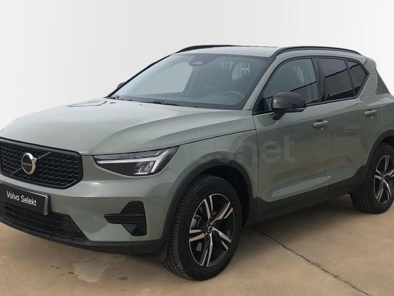 Usado Volvo XC40 Plus 163 CV (119 kW) 2025 Verde SUV