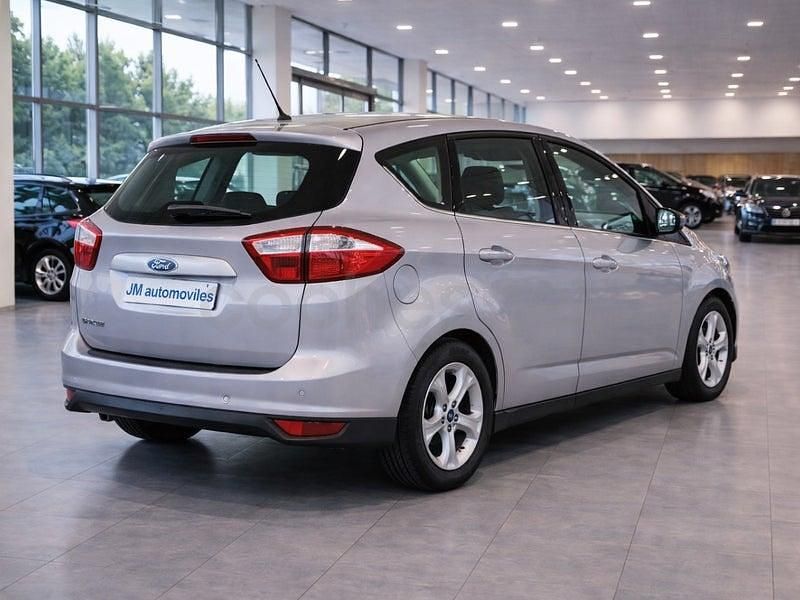 Usado Ford C-MAX Trend 105 CV (77 kW) 2011 Gris / plata Monovolumen