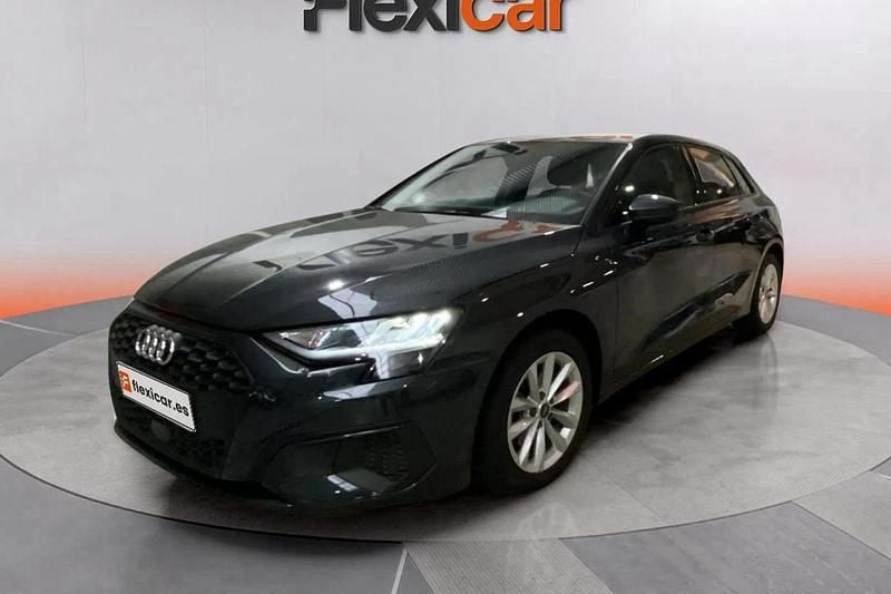 Usado Audi A3 Premium 116 CV (85 kW) 2023 Gris Berlina