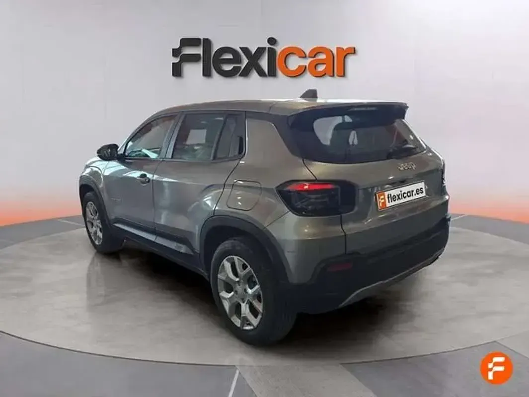 Usado Jeep Avenger Altitude 101 CV (74 kW) 2025 Gris SUV