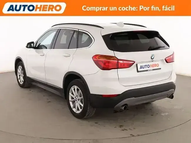 Usado BMW X1 Advantage 192 CV (141 kW) 2018 Blanco SUV