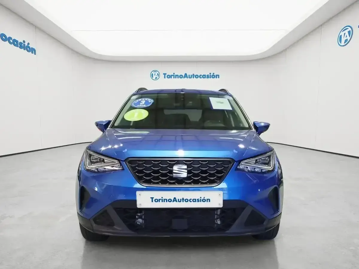 Usado Seat Arona Xperience 110 CV (80 kW) 2023 Azul SUV