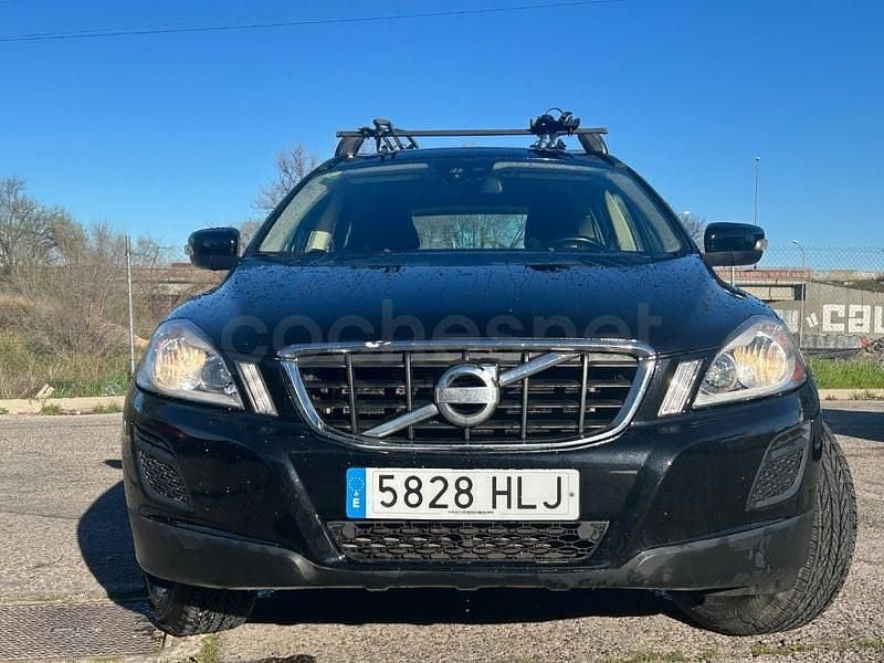 Usado Volvo XC60 Momentum 136 CV (100 kW) 2012 Negro SUV