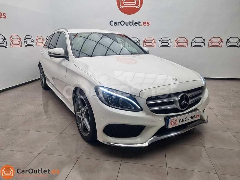 Usado Mercedes C220 AMG line 170 CV (125 kW) 2016 Blanco Familiar