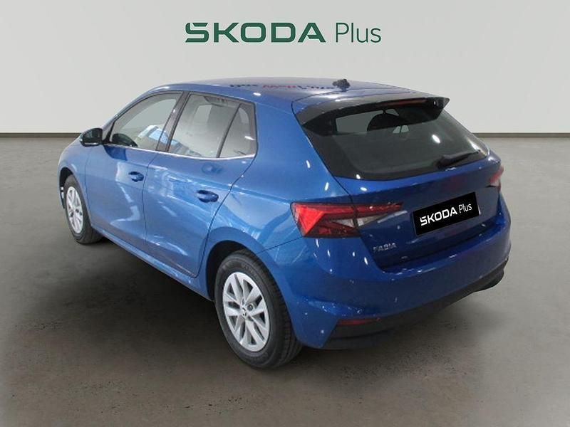 Usado Skoda Fabia Selection 115 CV (84 kW) 2025 Azul Berlina