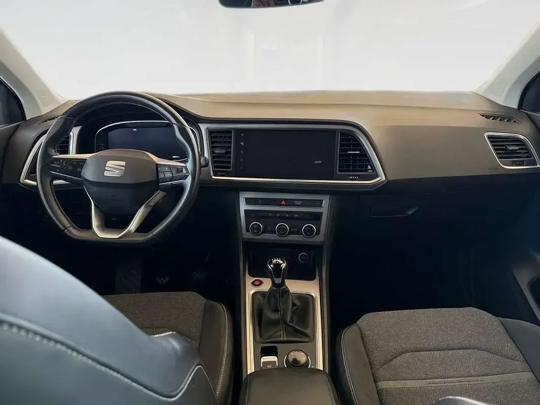 Usado Seat Ateca 150 CV (110 kW) 2024 Rojo SUV