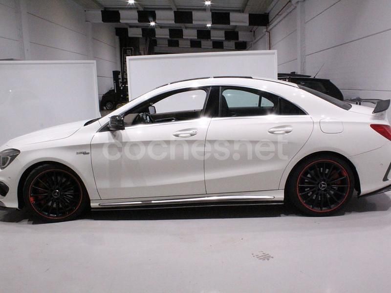 Blanco Usado 2013 Mercedes CLA45 AMG AMG Berlina | 32.600 € (Caro) - Imagen 1/4