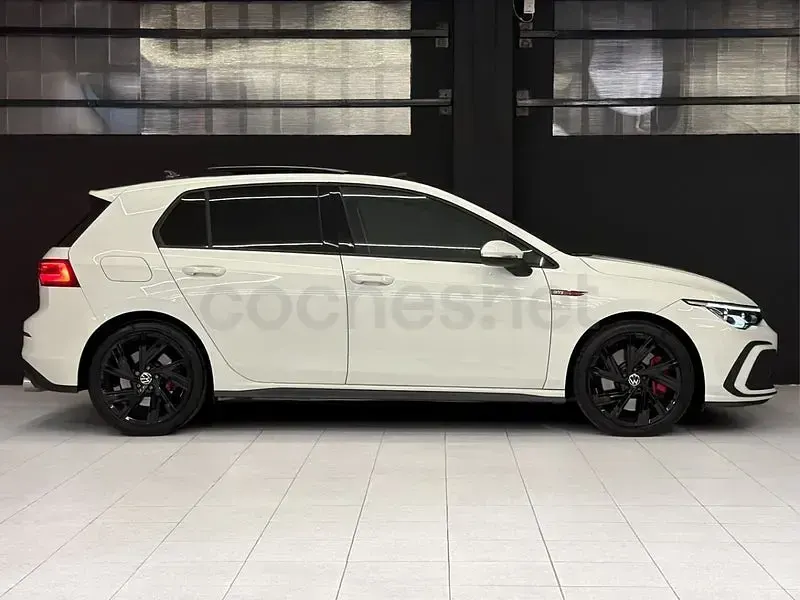 Usado VW Golf VIII GTI 245 CV (180 kW) 2024 Blanco Berlina
