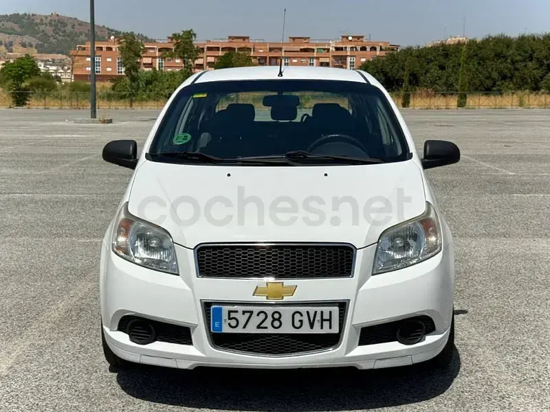 Usado Chevrolet Aveo LS 84 CV (61 kW) 2010 Blanco Berlina