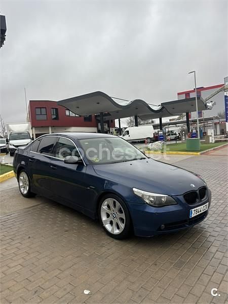 Usado BMW 525 163 CV (119 kW) 2004 Azul Berlina