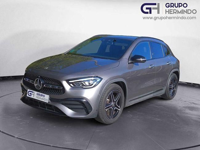 Usado Mercedes GLA200 150 CV (110 kW) 2023 Gris / plata SUV