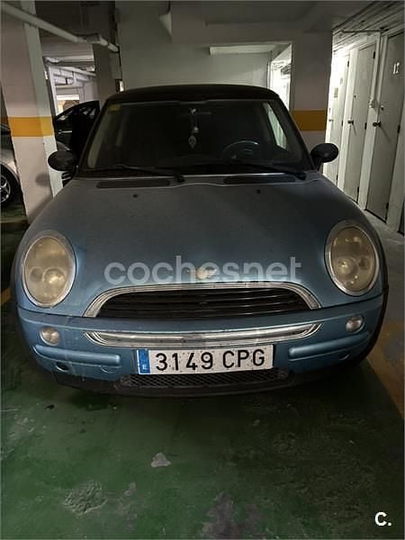 Usado Mini ONE 90 CV (66 kW) 2003 Azul Utilitario