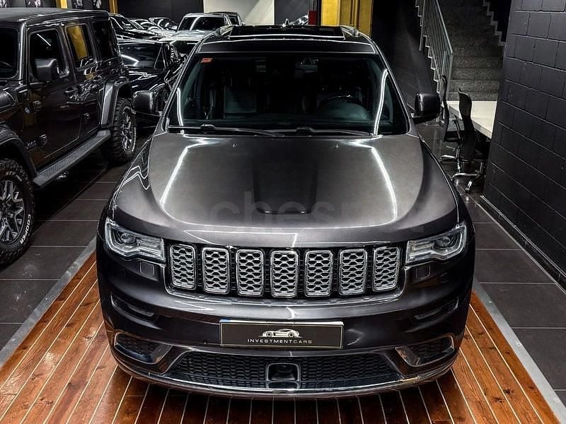 Usado Jeep Grand Cherokee Summit 250 CV (183 kW) 2018 Gris / plata SUV