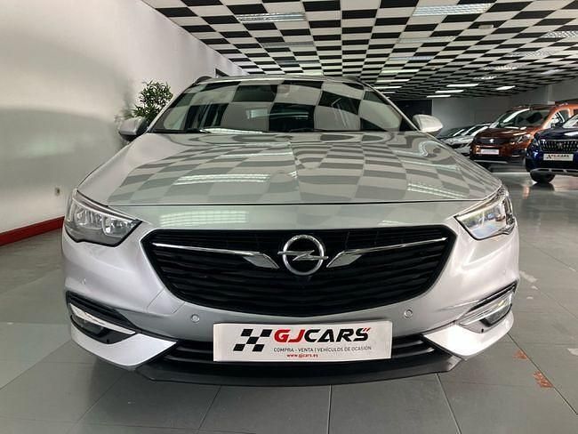 Usado Opel Insignia Selective 136 CV (100 kW) 2018 Gris Familiar
