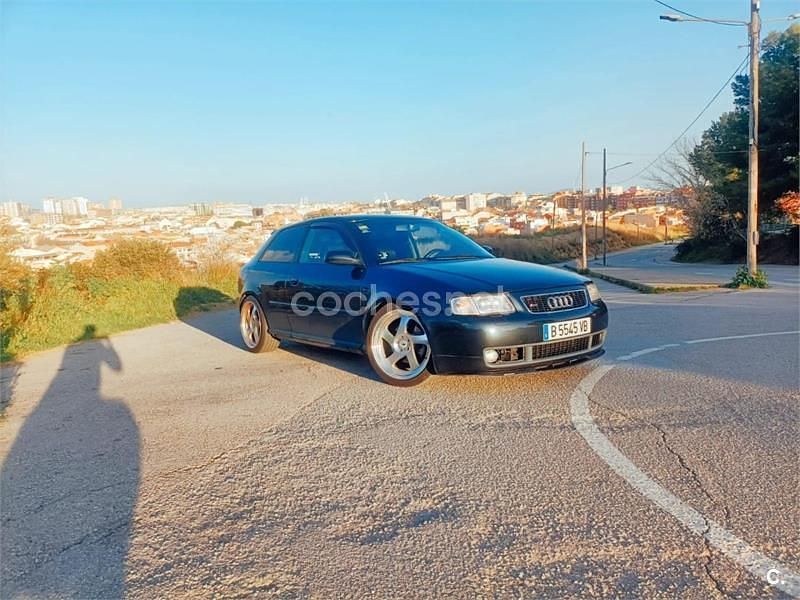 Usado Audi A3 Attraction 150 CV (110 kW) 1999 Negro Berlina