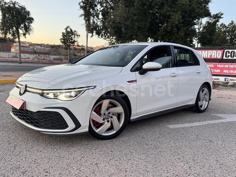 Blanco Usado 2023 VW Golf GTI Berlina | 28.999 € (Buen precio) - Imagen 1/4