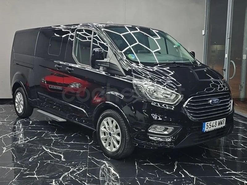 Usado Ford Tourneo Titanium X 150 CV (110 kW) 2024 Negro Monovolumen