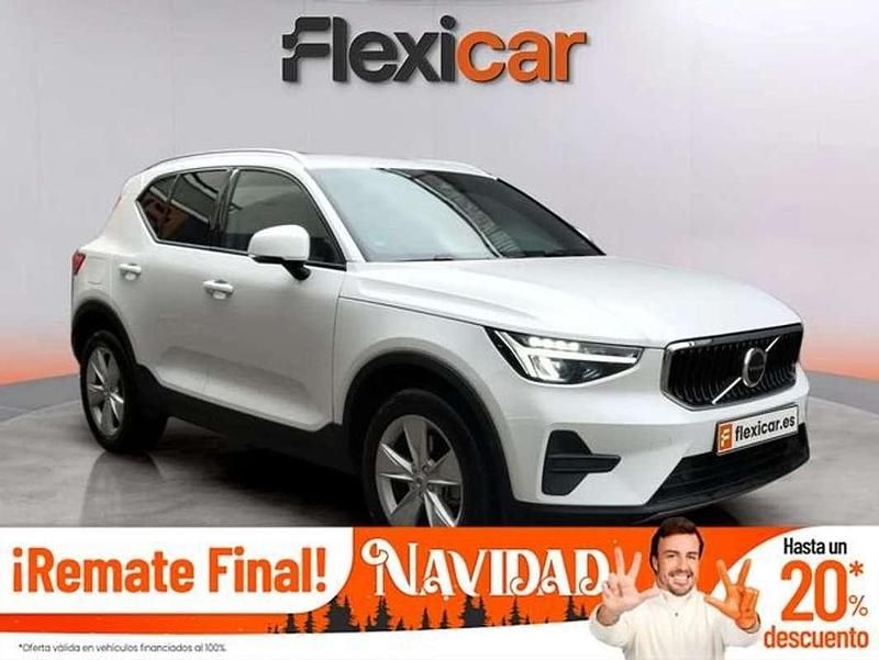 Blanco Usado 2024 Volvo XC40 Core SUV | 30.590 € (Buen precio) - Imagen 1/4