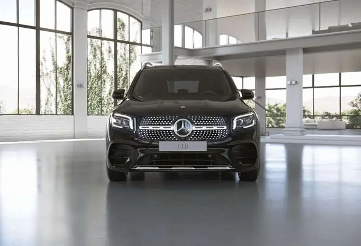 Usado Mercedes GLB200 151 CV (111 kW) 2022 Negro SUV
