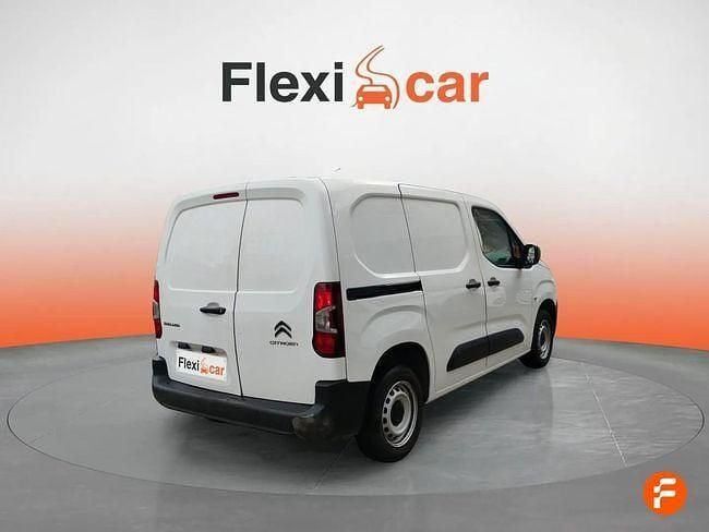 Usado Citroën Berlingo Feel 102 CV (75 kW) 2020 Blanco Monovolumen
