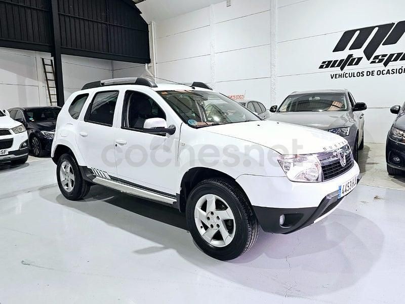 Usado Dacia Duster Ambiance 105 CV (77 kW) 2012 Blanco SUV