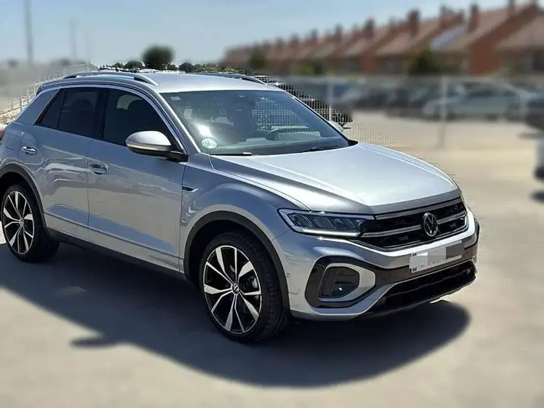 Usado VW T-Roc R-line 150 CV (110 kW) 2022 Gris SUV