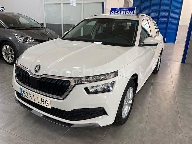 Blanco Usado 2021 Skoda Kamiq Ambition SUV | 14.900 € (Precio justo) - Imagen 1/4
