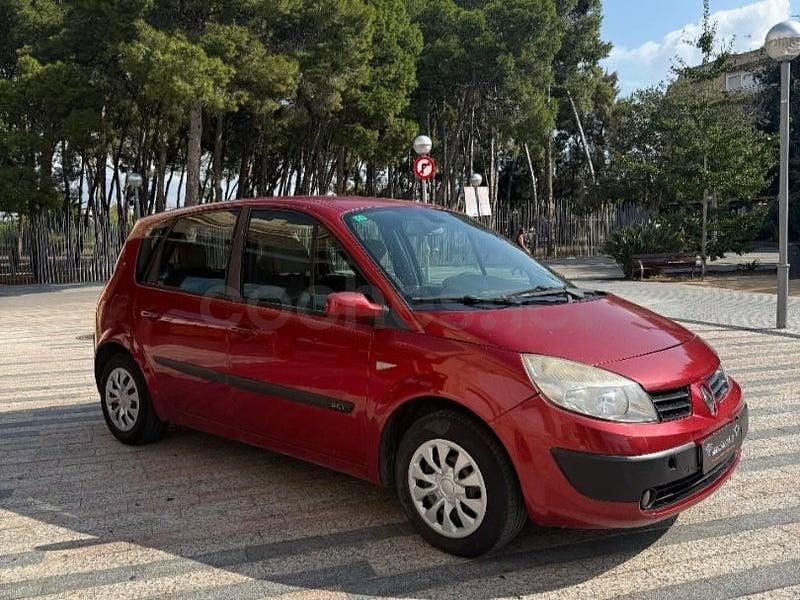 Usado Renault Scénic II Authentique 100 CV (73 kW) 2004 Granate Monovolumen