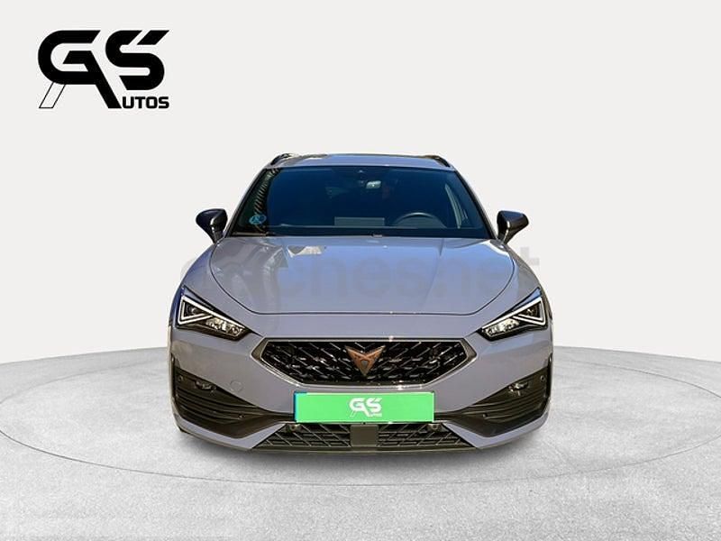 Usado Cupra Leon 150 CV (110 kW) 2023 Gris / plata Berlina