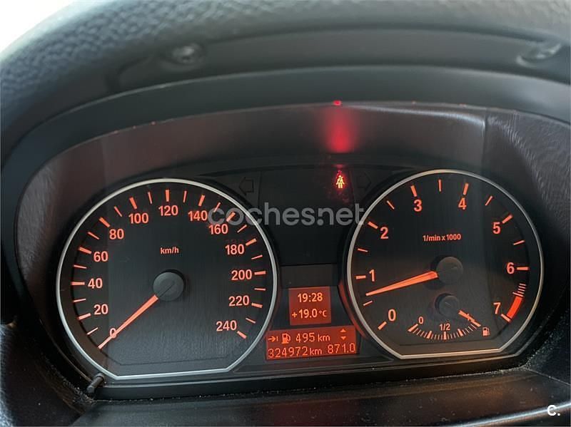 Negro Usado 2008 BMW 118 Utilitario | 3800 € (Buen precio) - Imagen 1/4