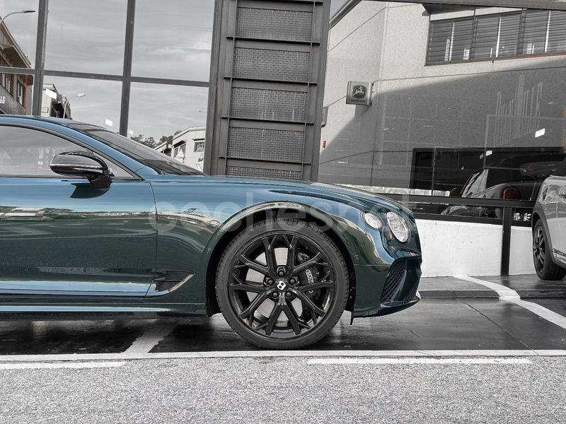 Usado Bentley Continental GT 550 CV (404 kW) 2023 Verde Coupe