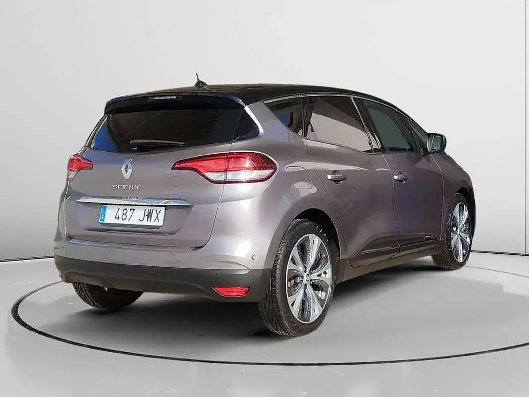 Usado Renault Scénic III Zen 131 CV (96 kW) 2017 Gris Monovolumen
