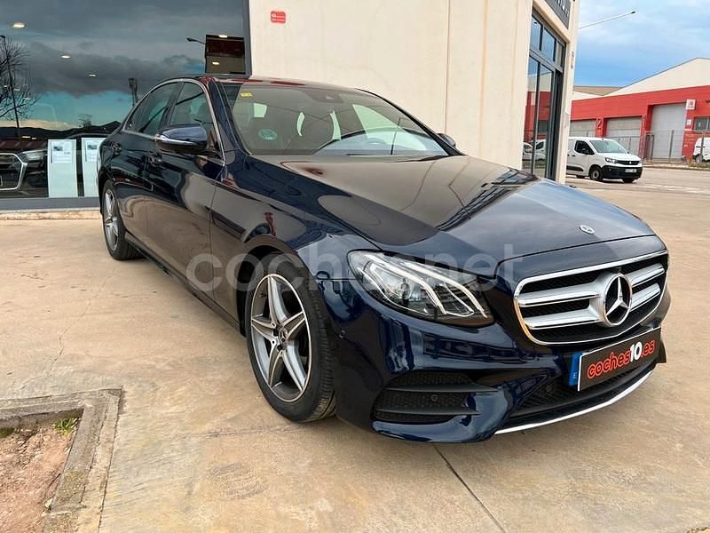 Usado Mercedes E220 194 CV (142 kW) 2020 Azul Berlina