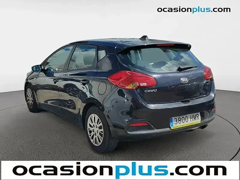 Usado Kia Ceed GT 90 HP (66 kW) 2012 Preto Citadino