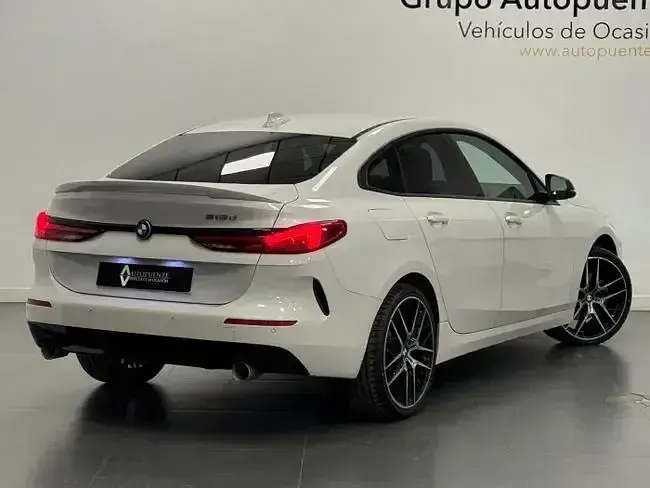 Käytetty BMW 218 Comfort Edition 150 HP (110 kW) 2021 Valkoinen Coupe - kaksiovinen