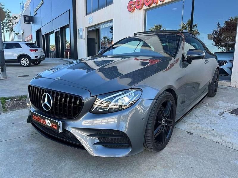 Usado Mercedes E220 194 CV (142 kW) 2018 Gris Coupe